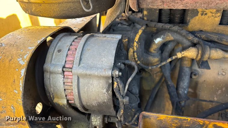 image for item FG0056 Simco 4000 TR-2 drilling rig