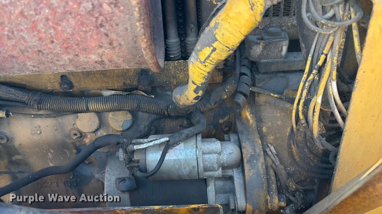 image for item FG0056 Simco 4000 TR-2 drilling rig