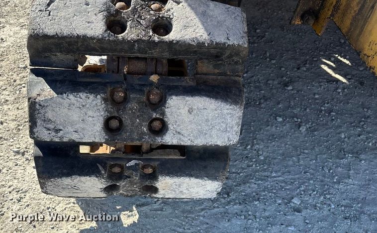 image for item FG0056 Simco 4000 TR-2 drilling rig