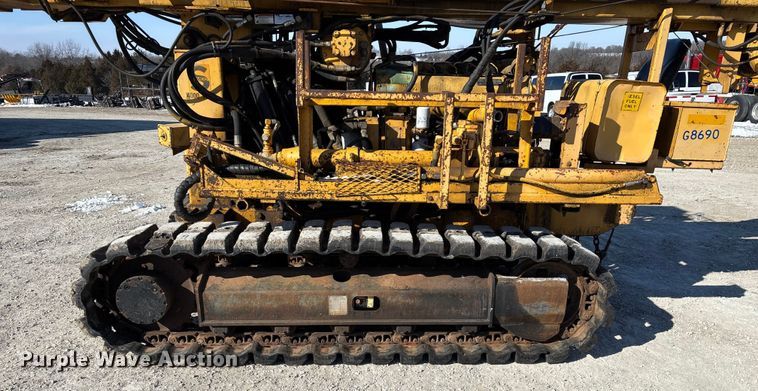 image for item FG0056 Simco 4000 TR-2 drilling rig