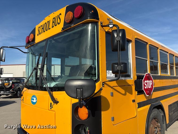 image for item FG2602 2014 Blue Bird school bus