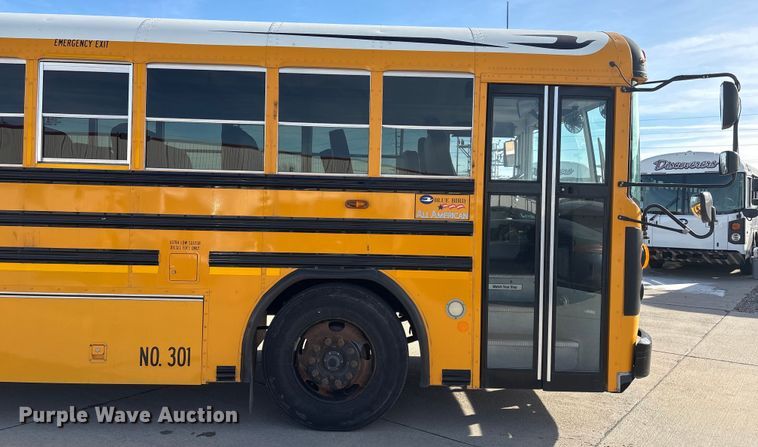 image for item FG2602 2014 Blue Bird school bus