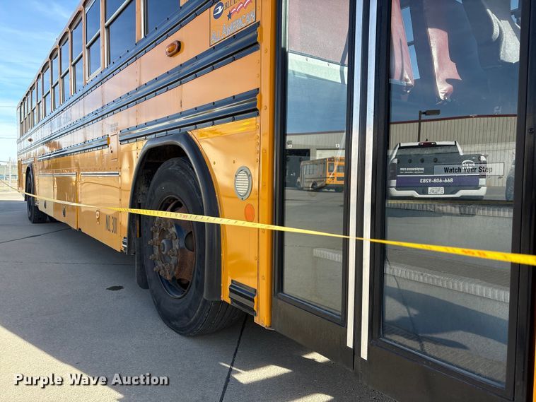 image for item FG2602 2014 Blue Bird school bus