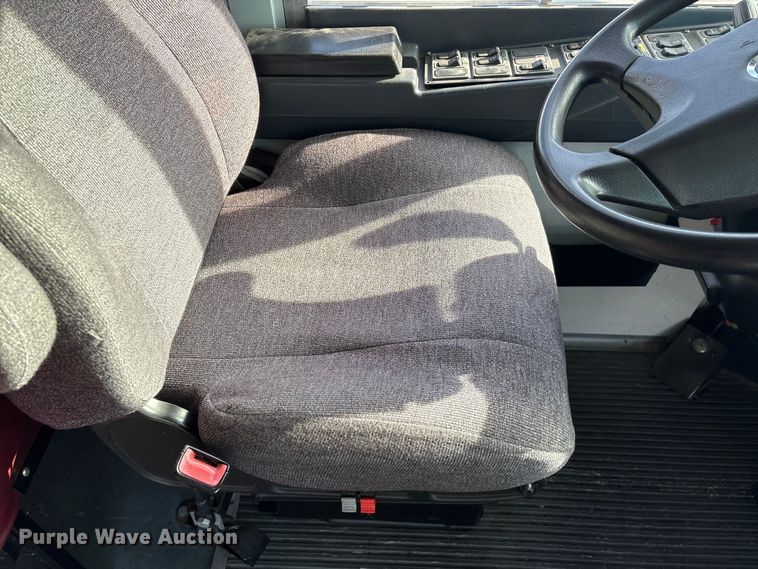 image for item FG2602 2014 Blue Bird school bus