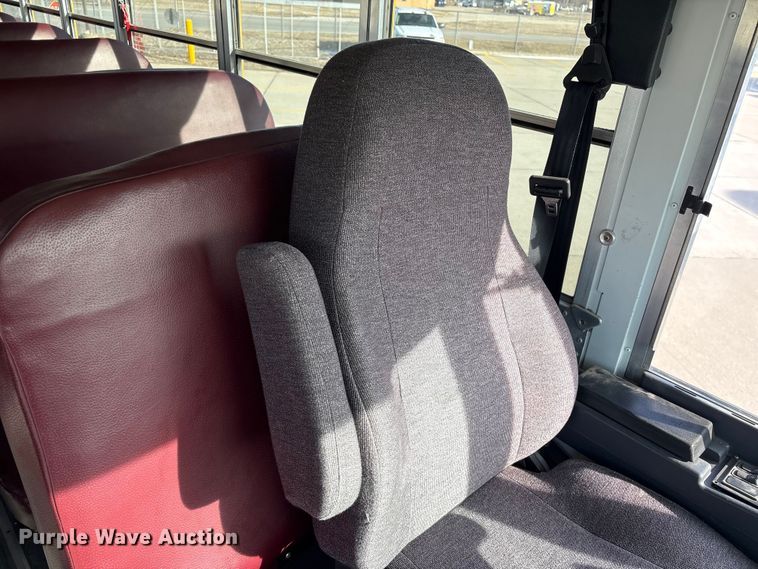 image for item FG2602 2014 Blue Bird school bus