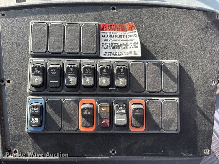 image for item FG2602 2014 Blue Bird school bus