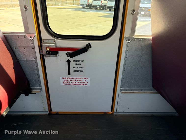 image for item FG2602 2014 Blue Bird school bus