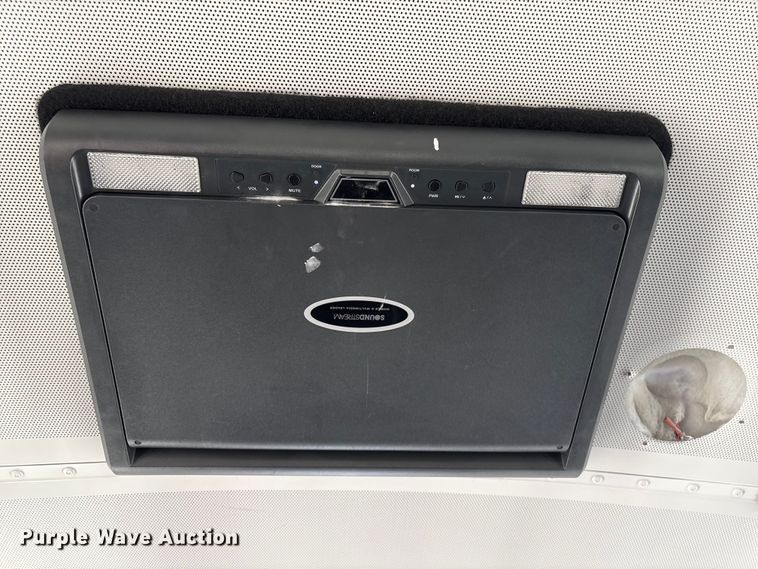 image for item FG2602 2014 Blue Bird school bus