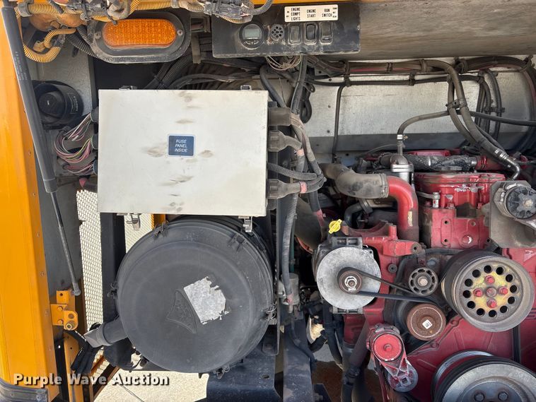 image for item FG2602 2014 Blue Bird school bus