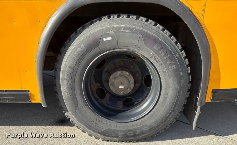 image for item FG2602 2014 Blue Bird school bus