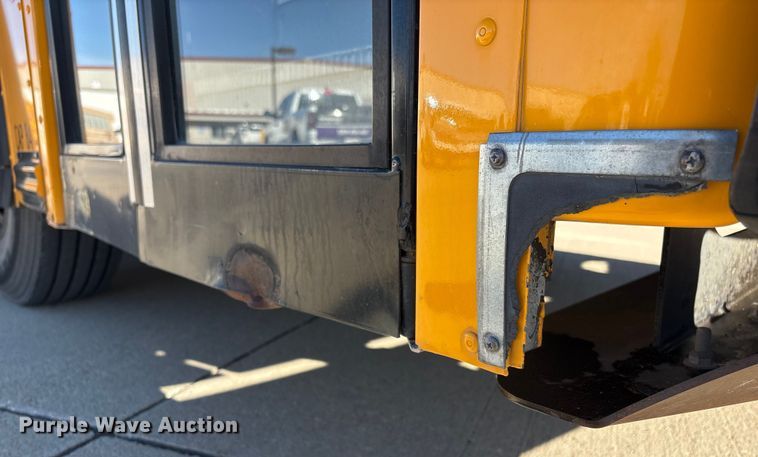 image for item FG2603 2014 Blue Bird school bus