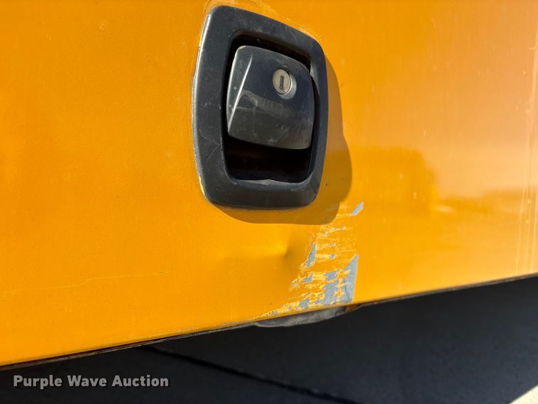 image for item FG2603 2014 Blue Bird school bus