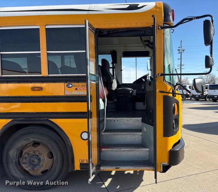 image for item FG2603 2014 Blue Bird school bus