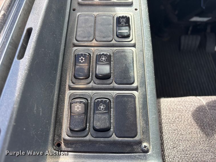 image for item FG2603 2014 Blue Bird school bus