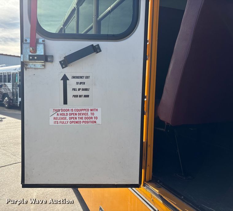 image for item FG2603 2014 Blue Bird school bus