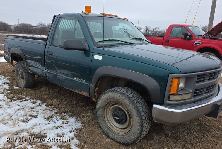 image for item FI0765 1997 Chevrolet Cheyenne 2500 pickup truck