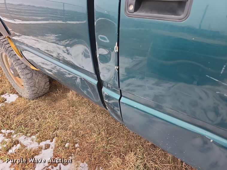 image for item FI0765 1997 Chevrolet Cheyenne 2500 pickup truck