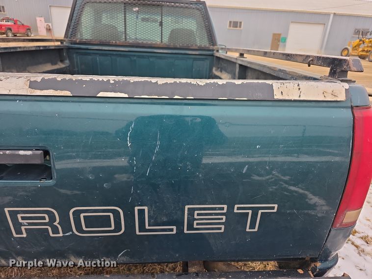 image for item FI0765 1997 Chevrolet Cheyenne 2500 pickup truck