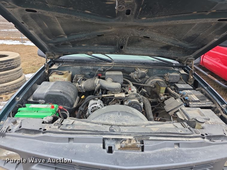 image for item FI0765 1997 Chevrolet Cheyenne 2500 pickup truck