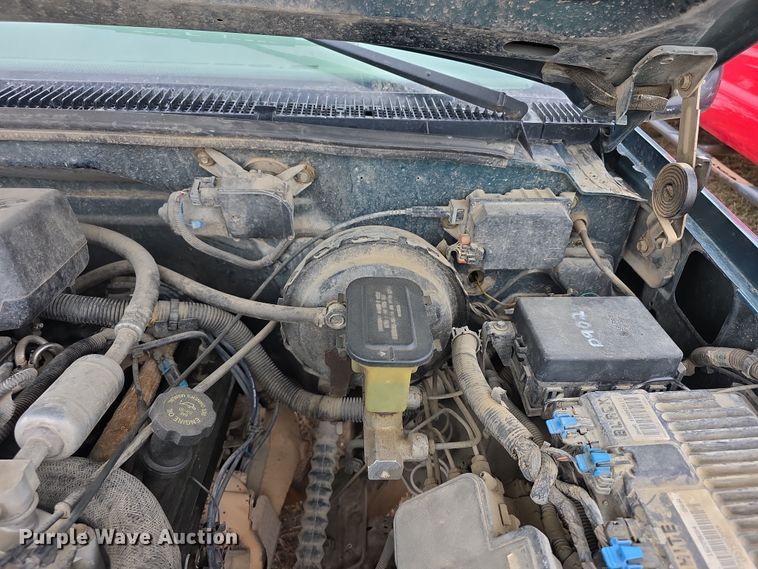 image for item FI0765 1997 Chevrolet Cheyenne 2500 pickup truck