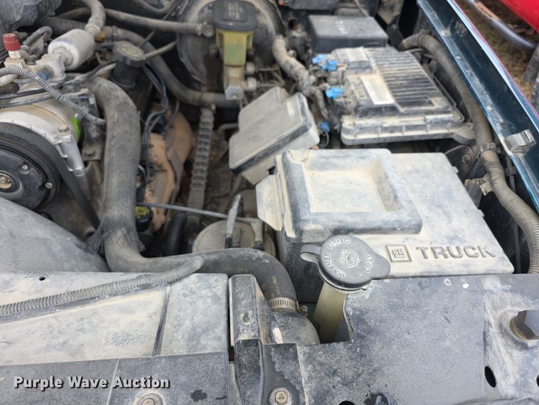 image for item FI0765 1997 Chevrolet Cheyenne 2500 pickup truck