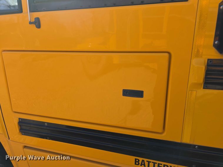 image for item FI0770 2021 Lion C electric school bus