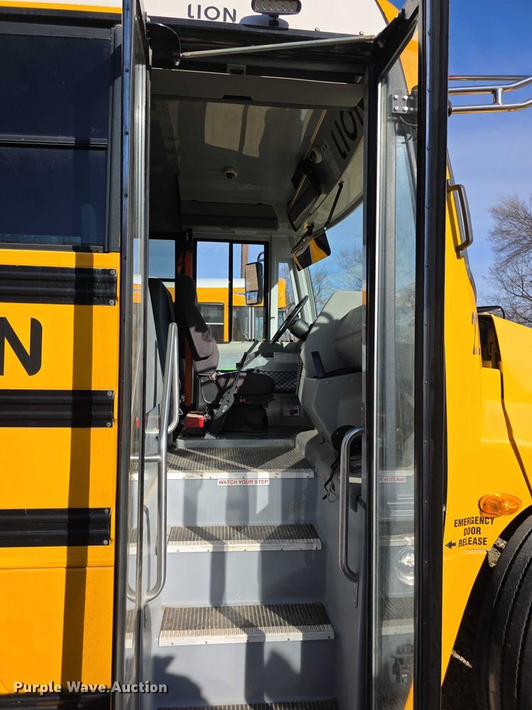 image for item FI0770 2021 Lion C electric school bus