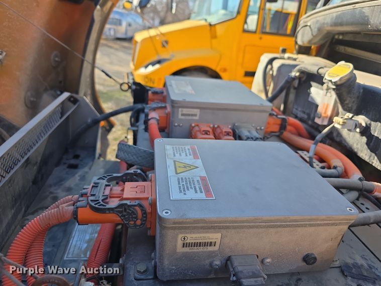 image for item FI0770 2021 Lion C electric school bus