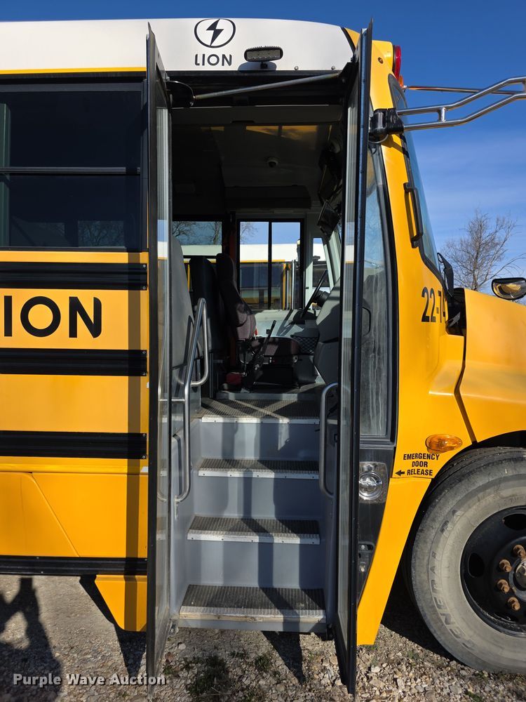 image for item FI0771 2021 Lion C electric school bus