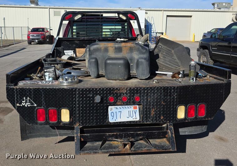 image for item FI0802 2000 Chevrolet K3500 flatbed pickup truck