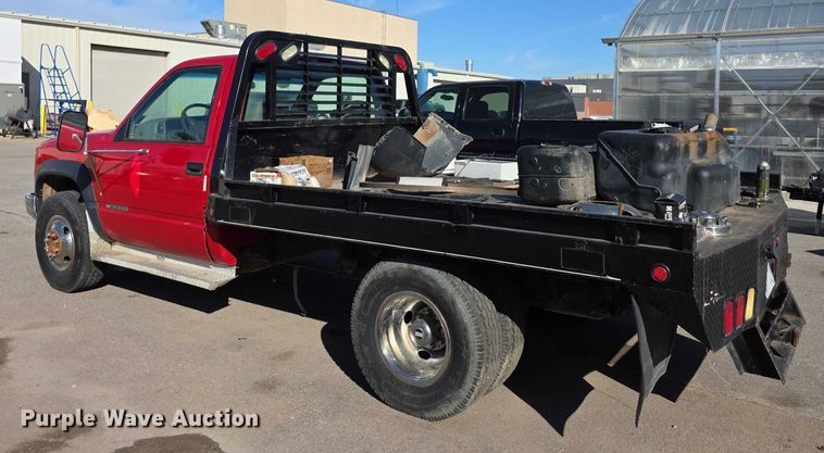 image for item FI0802 2000 Chevrolet K3500 flatbed pickup truck