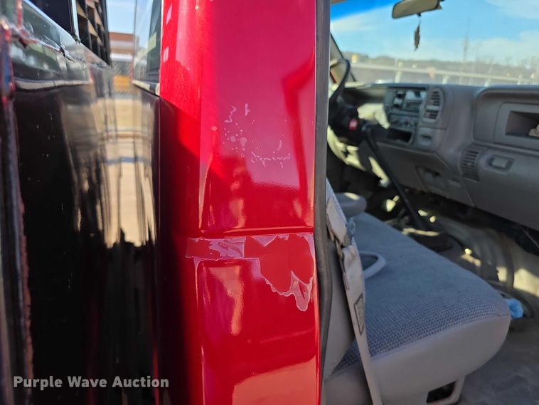 image for item FI0802 2000 Chevrolet K3500 flatbed pickup truck