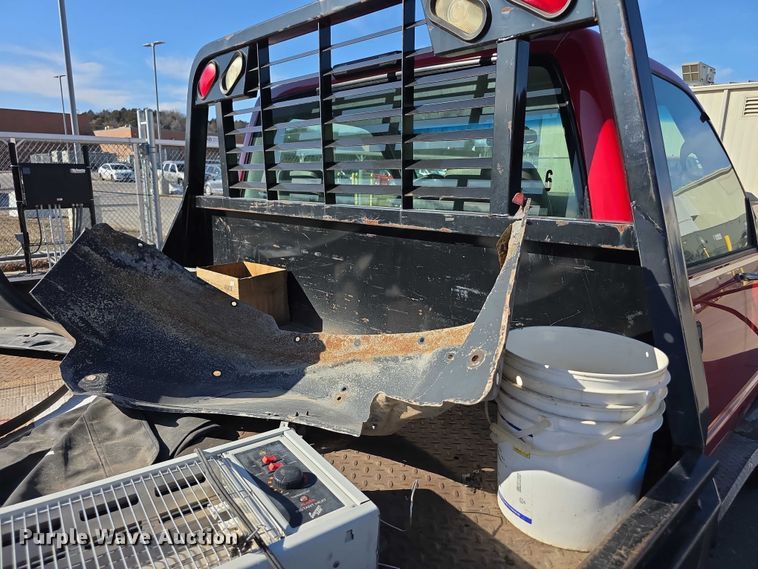 image for item FI0802 2000 Chevrolet K3500 flatbed pickup truck