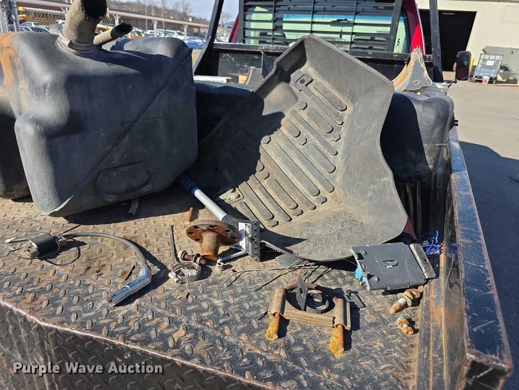 image for item FI0802 2000 Chevrolet K3500 flatbed pickup truck