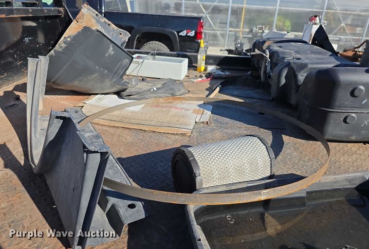 image for item FI0802 2000 Chevrolet K3500 flatbed pickup truck