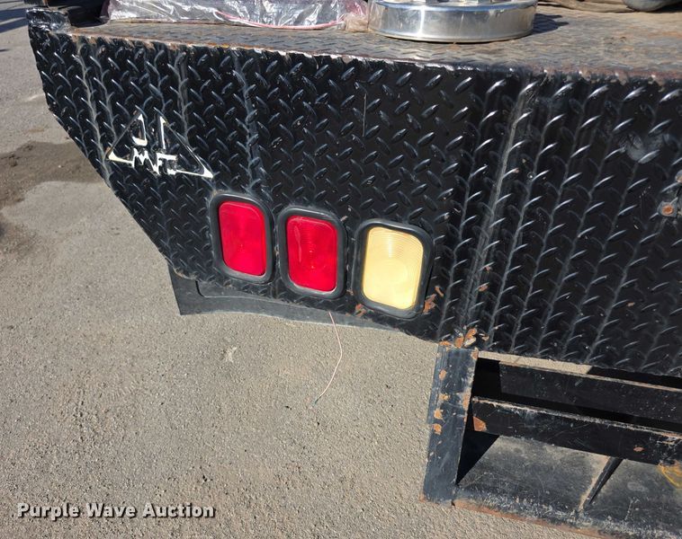 image for item FI0802 2000 Chevrolet K3500 flatbed pickup truck