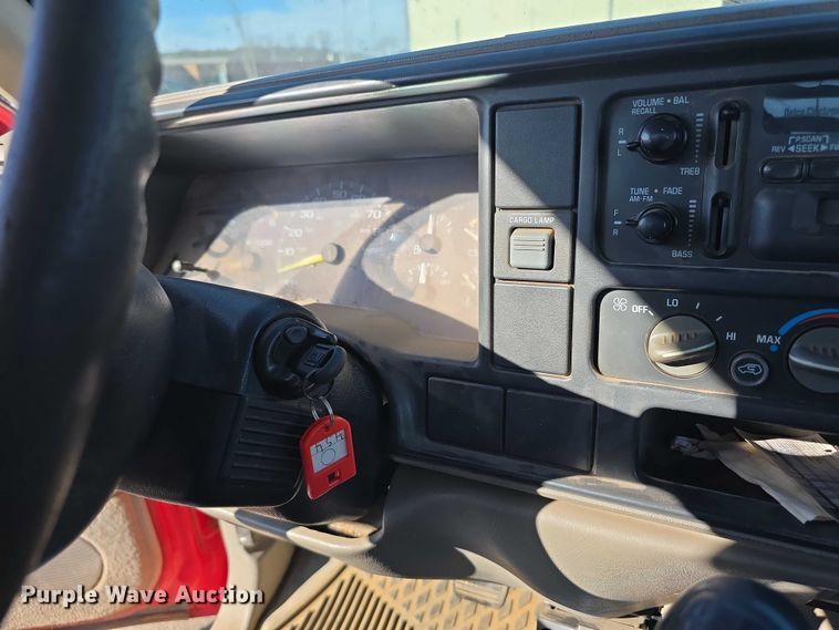 image for item FI0802 2000 Chevrolet K3500 flatbed pickup truck