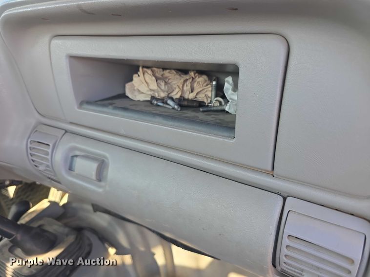 image for item FI0802 2000 Chevrolet K3500 flatbed pickup truck