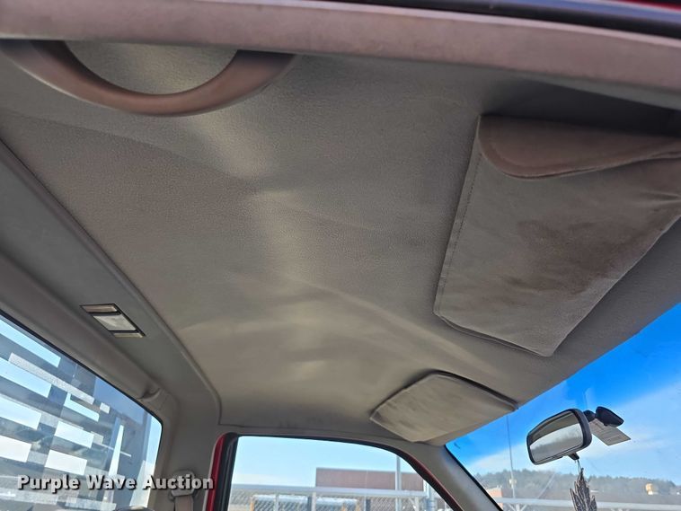 image for item FI0802 2000 Chevrolet K3500 flatbed pickup truck