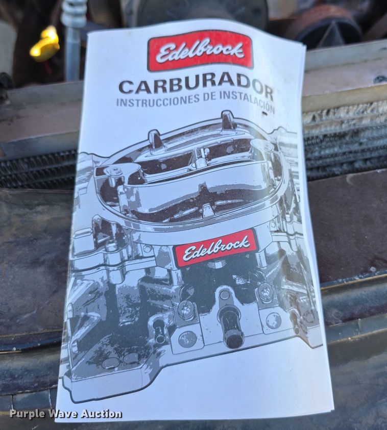 image for item FI0802 2000 Chevrolet K3500 flatbed pickup truck