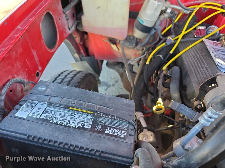 image for item FI0802 2000 Chevrolet K3500 flatbed pickup truck