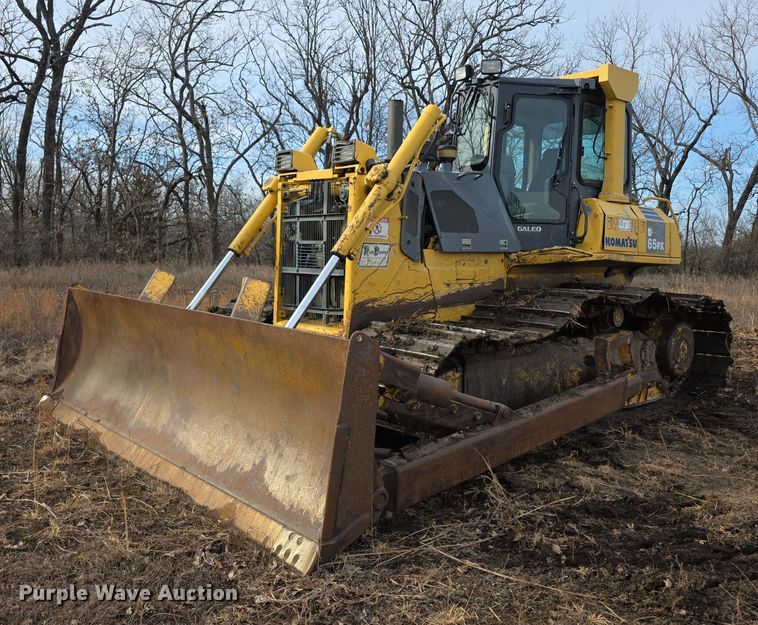 image for item FI0820 2006 Komatsu D65PX-15 dozer