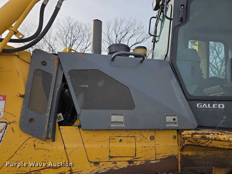 image for item FI0820 2006 Komatsu D65PX-15 dozer