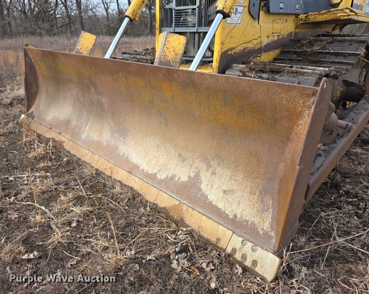 image for item FI0820 2006 Komatsu D65PX-15 dozer