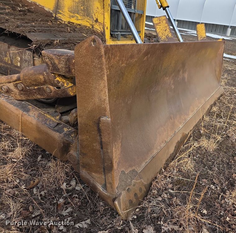 image for item FI0820 2006 Komatsu D65PX-15 dozer