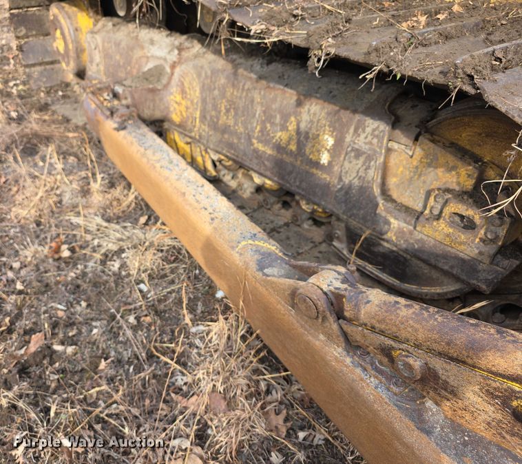 image for item FI0820 2006 Komatsu D65PX-15 dozer