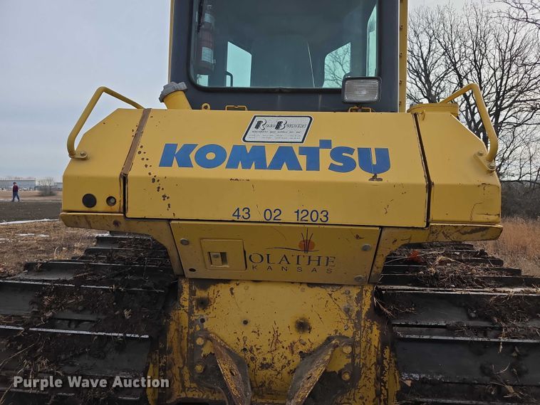 image for item FI0820 2006 Komatsu D65PX-15 dozer