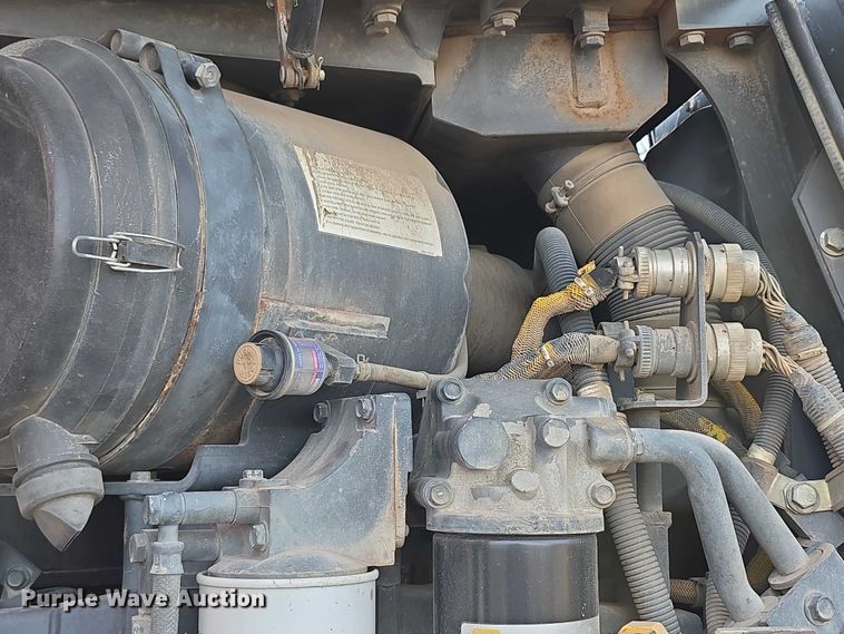 image for item FI0820 2006 Komatsu D65PX-15 dozer