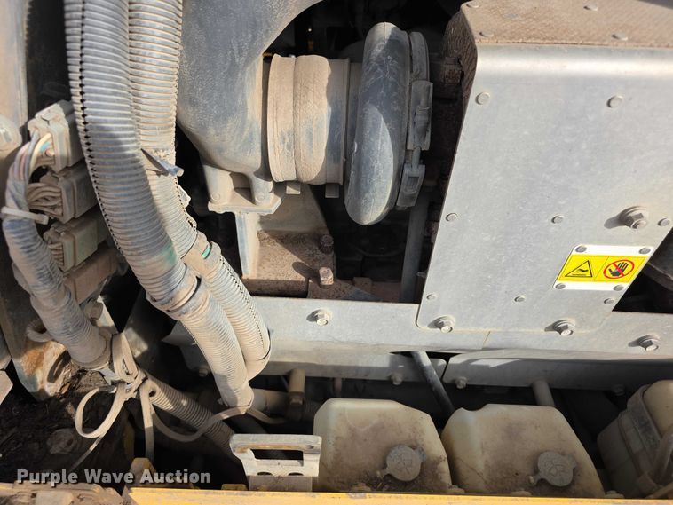 image for item FI0820 2006 Komatsu D65PX-15 dozer