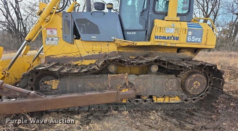 image for item FI0820 2006 Komatsu D65PX-15 dozer